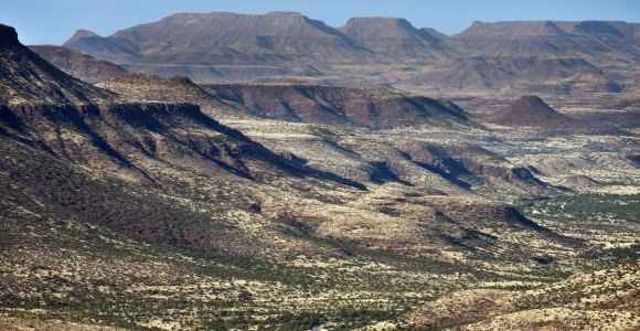Verregaande uitzichten in Damaraland